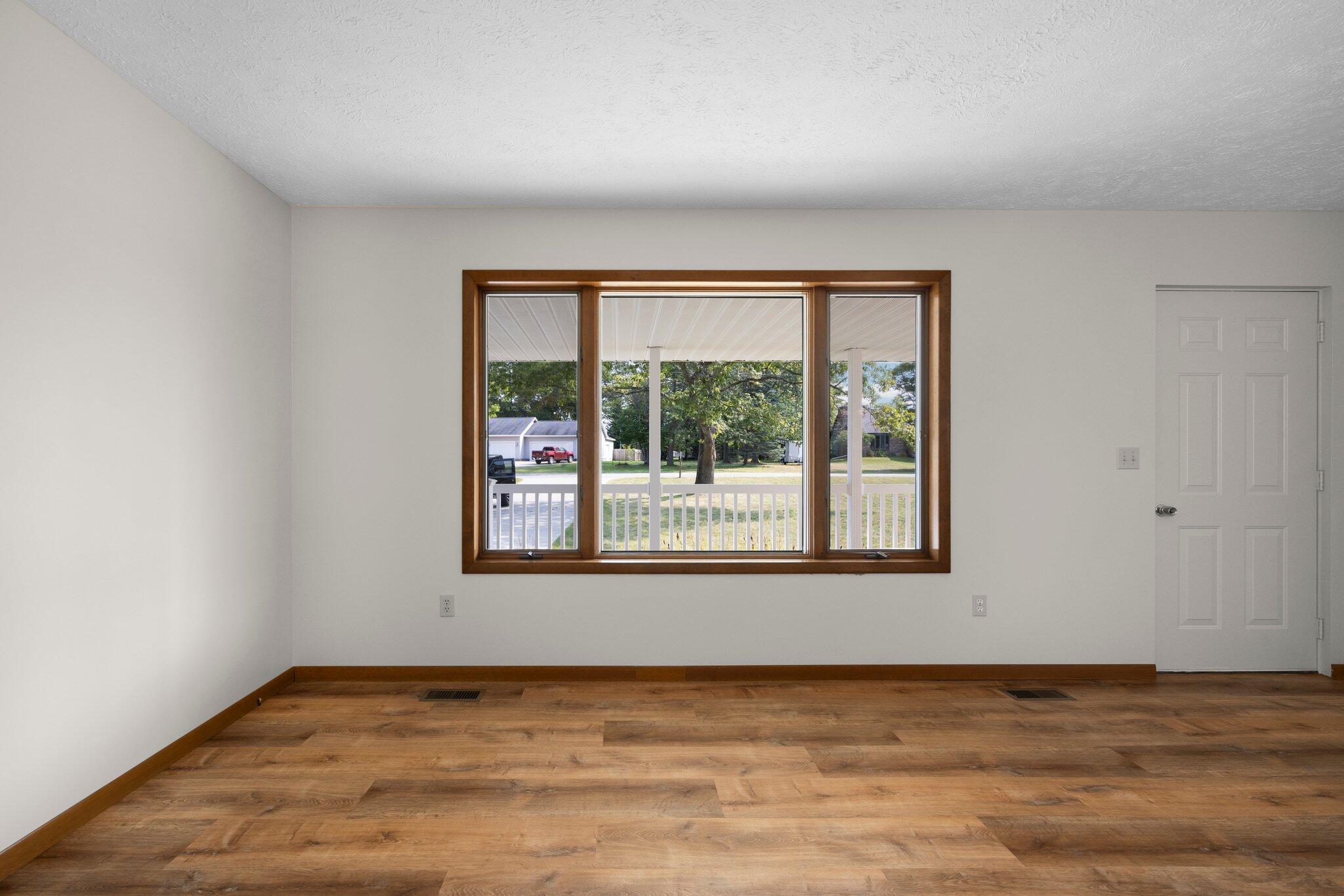 3290 Nina Road