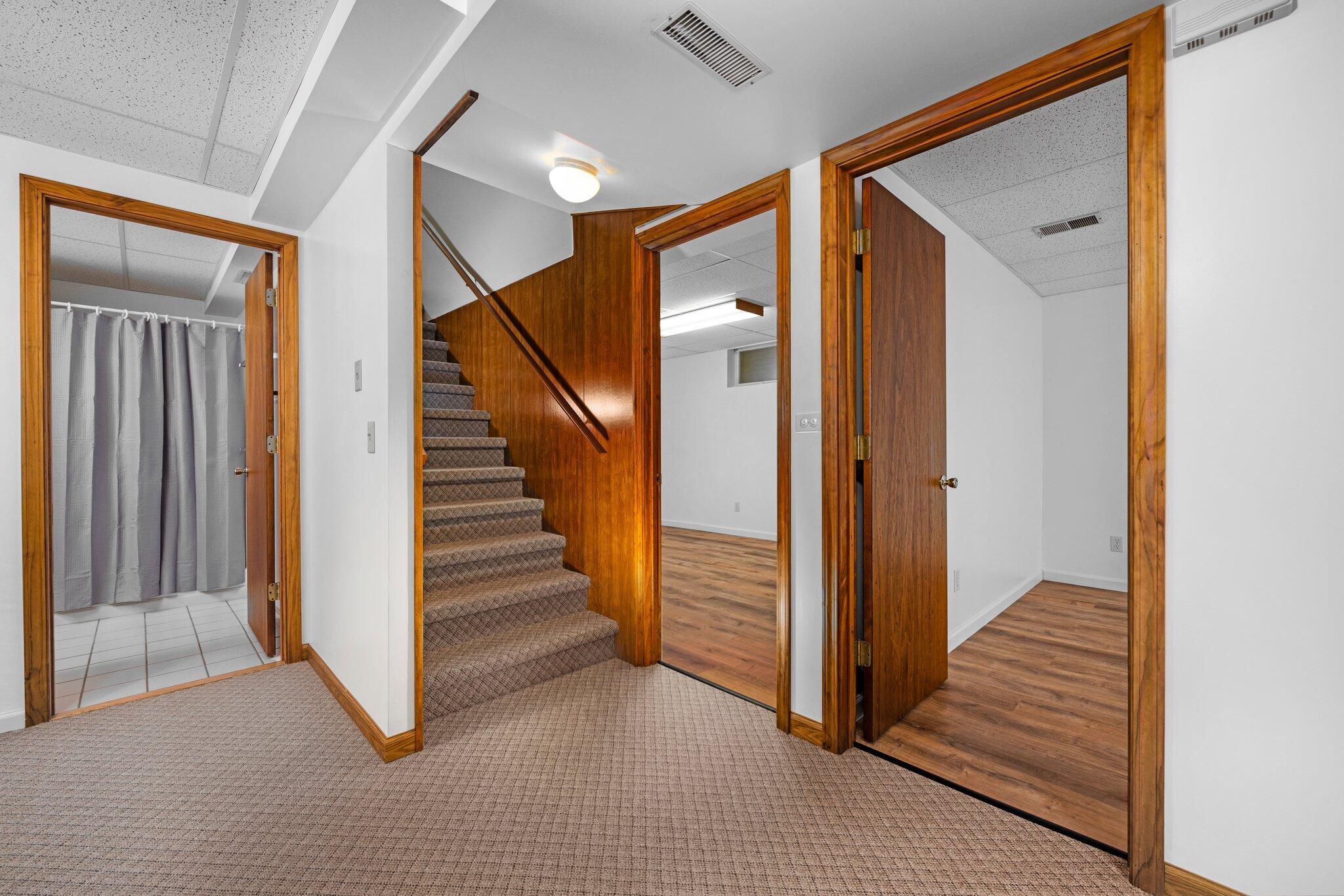 3290 Nina Road