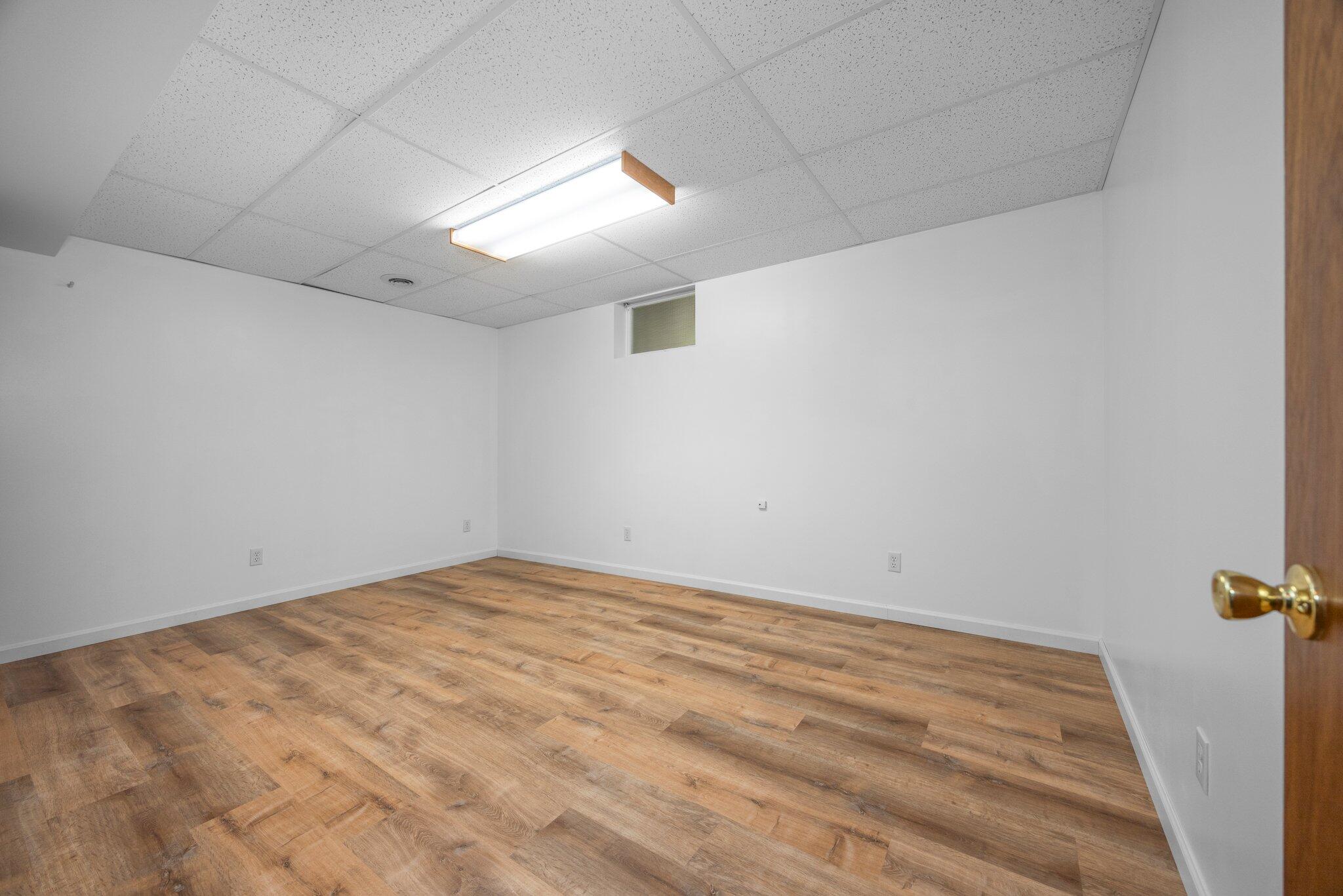 3290 Nina Road