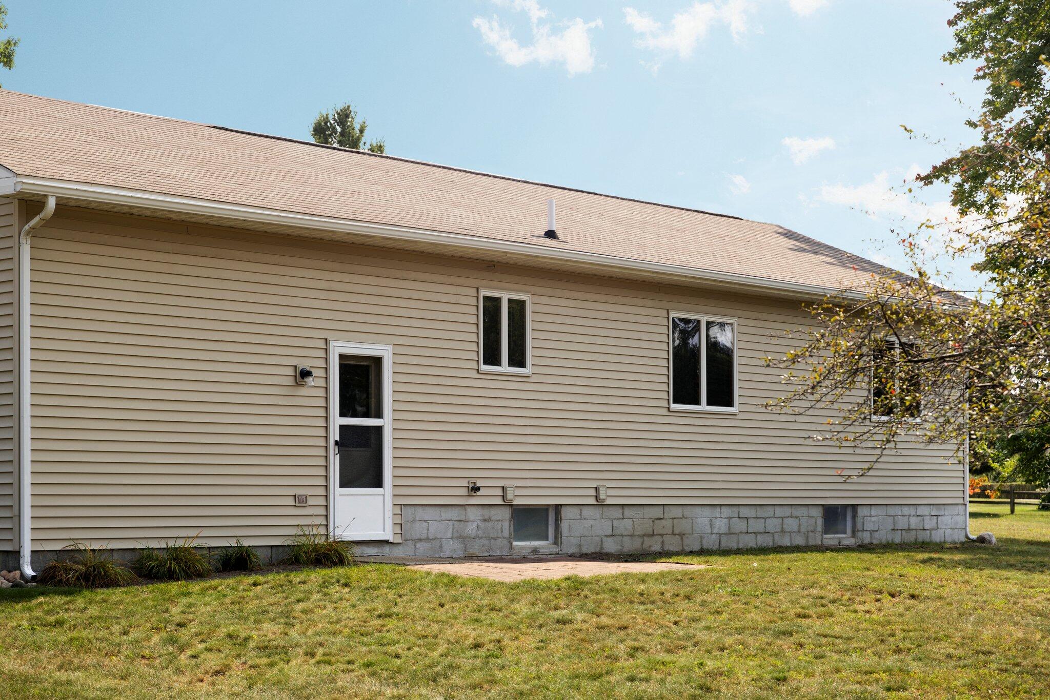 3290 Nina Road
