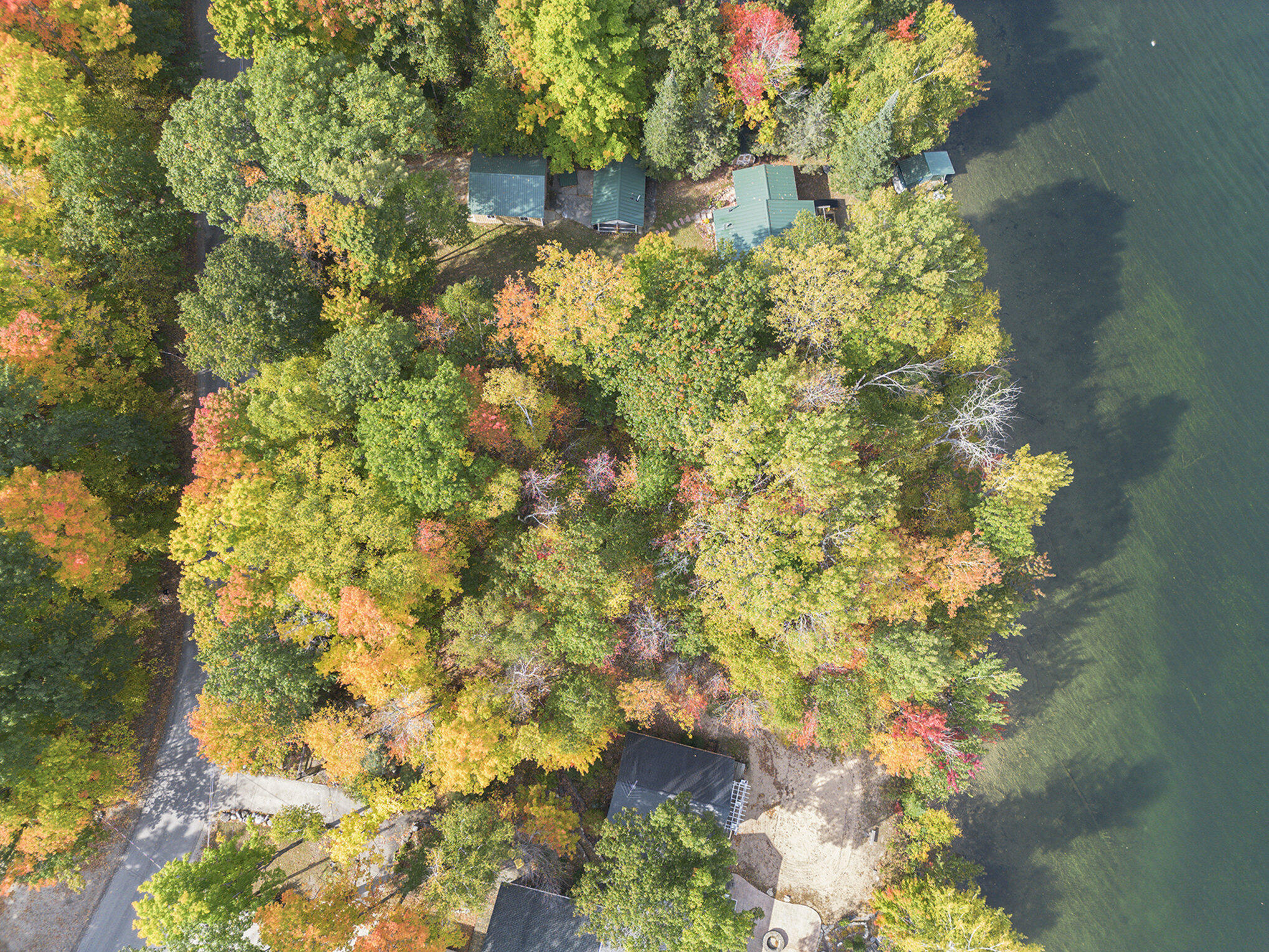 4682&4688 Hiawatha Drive