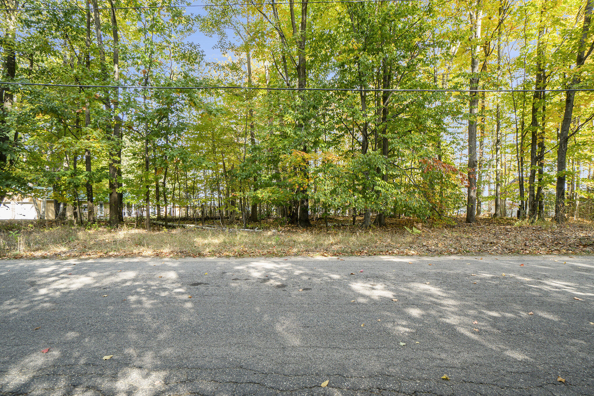 4682&4688 Hiawatha Drive