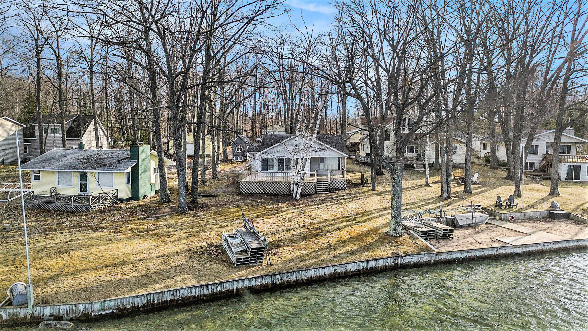 4640 Hiawatha Drive