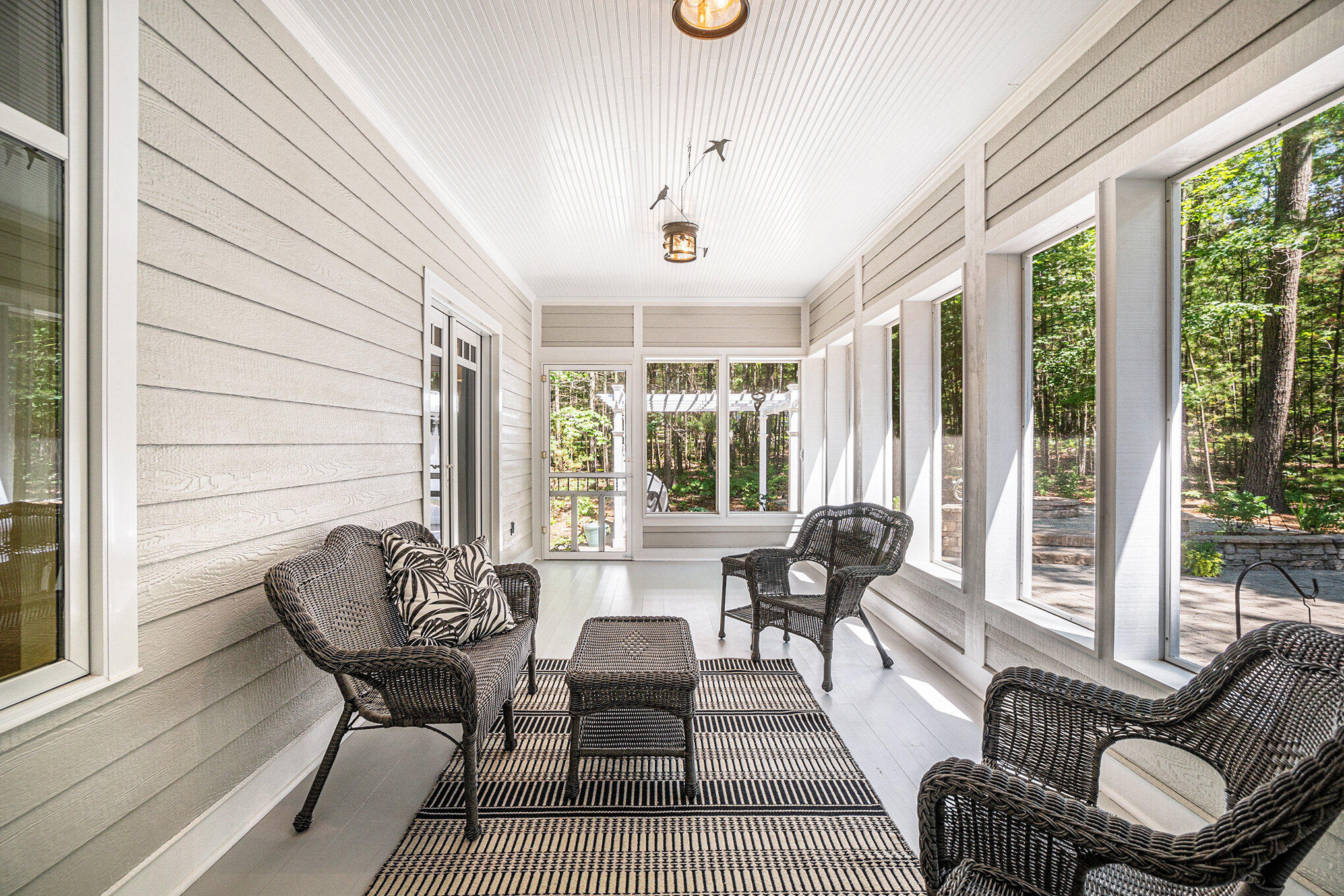 6986 Chippewa Trail