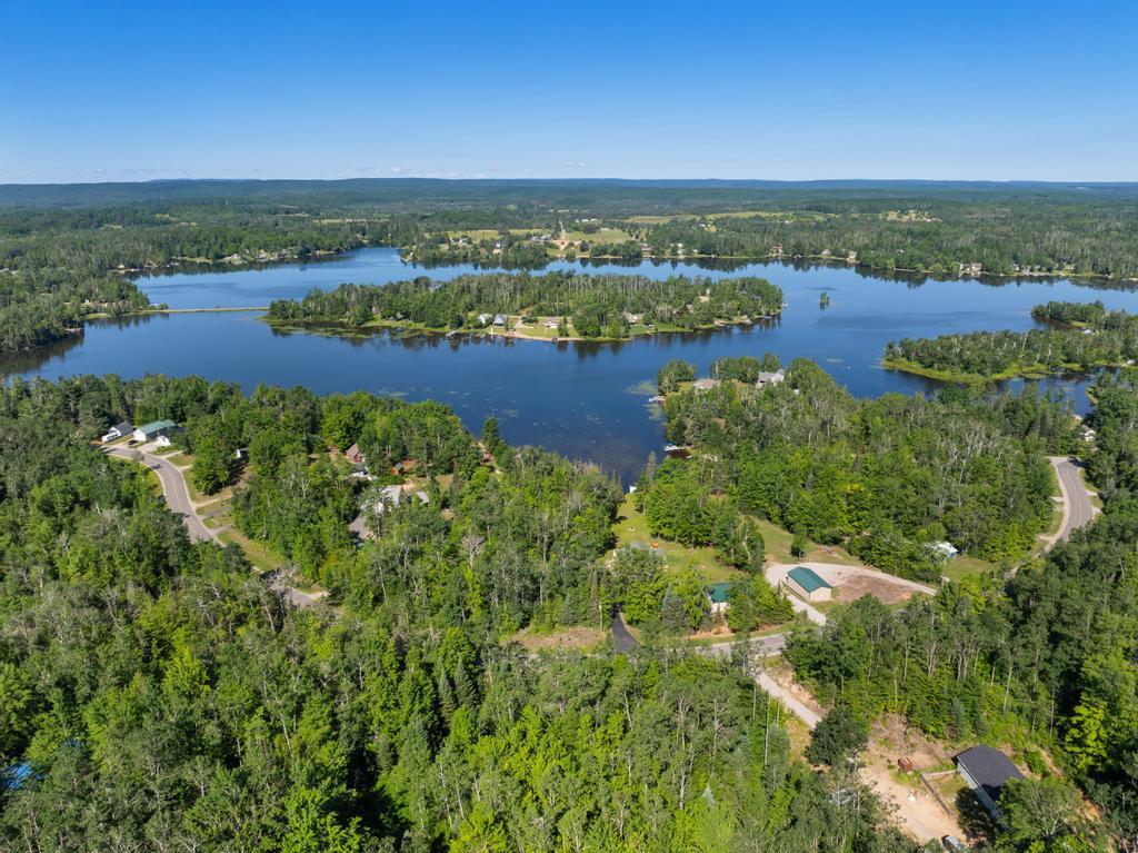 15472 Lakeview Drive, Lot 214 & 215