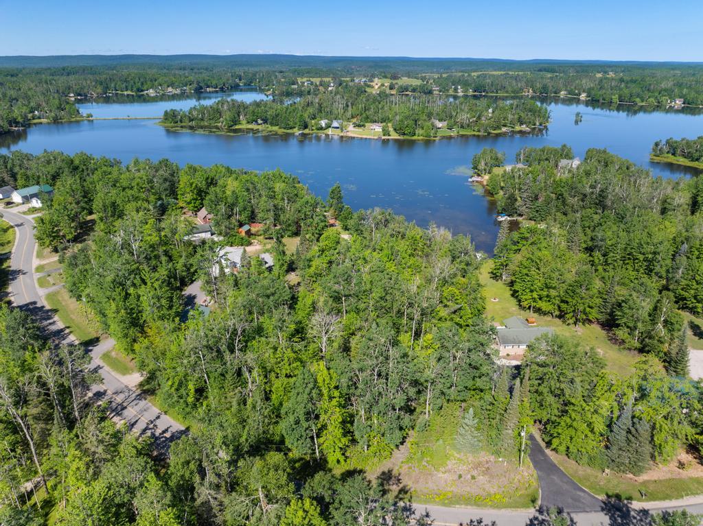 15472 Lakeview Drive, Lot 214 & 215