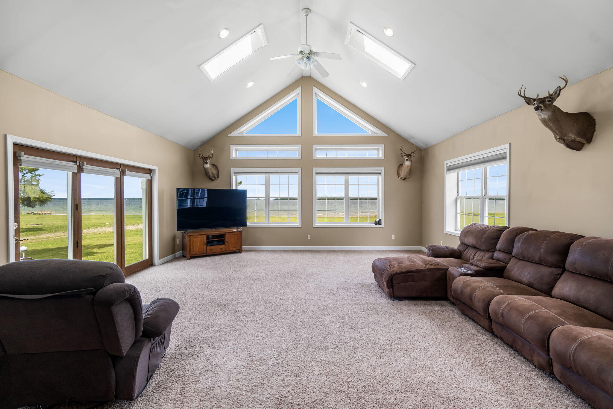 1232 Lofgren Shores Drive