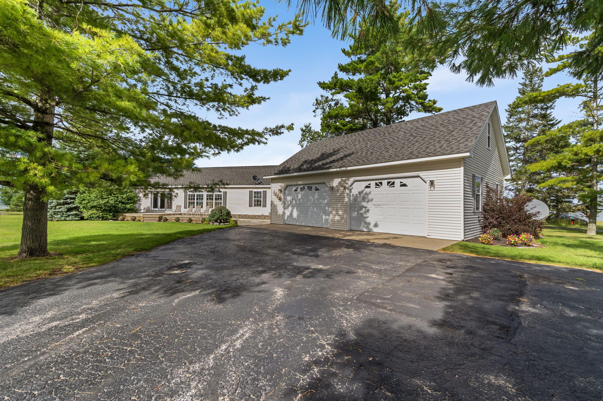 1232 Lofgren Shores Drive