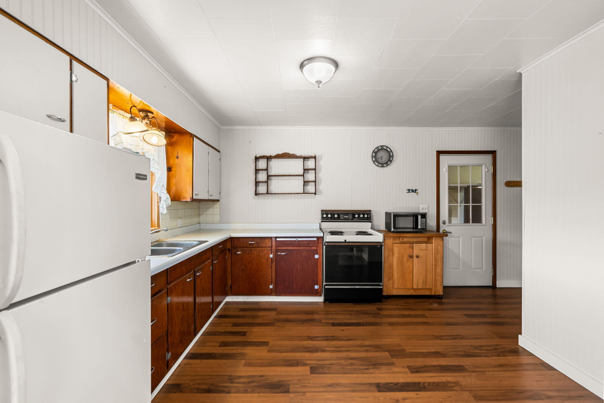 1018 W First Street