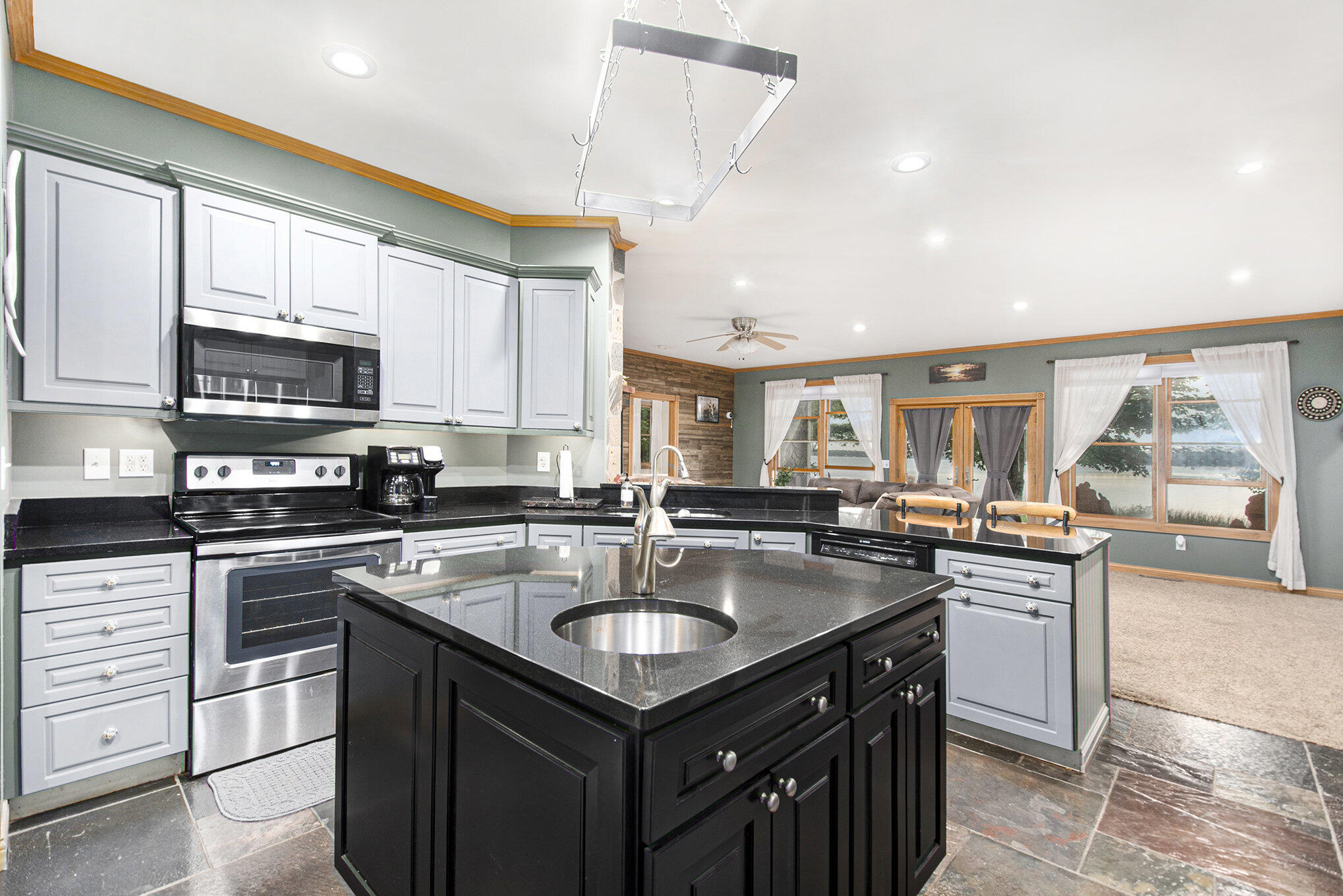 9485 Ingleside Road