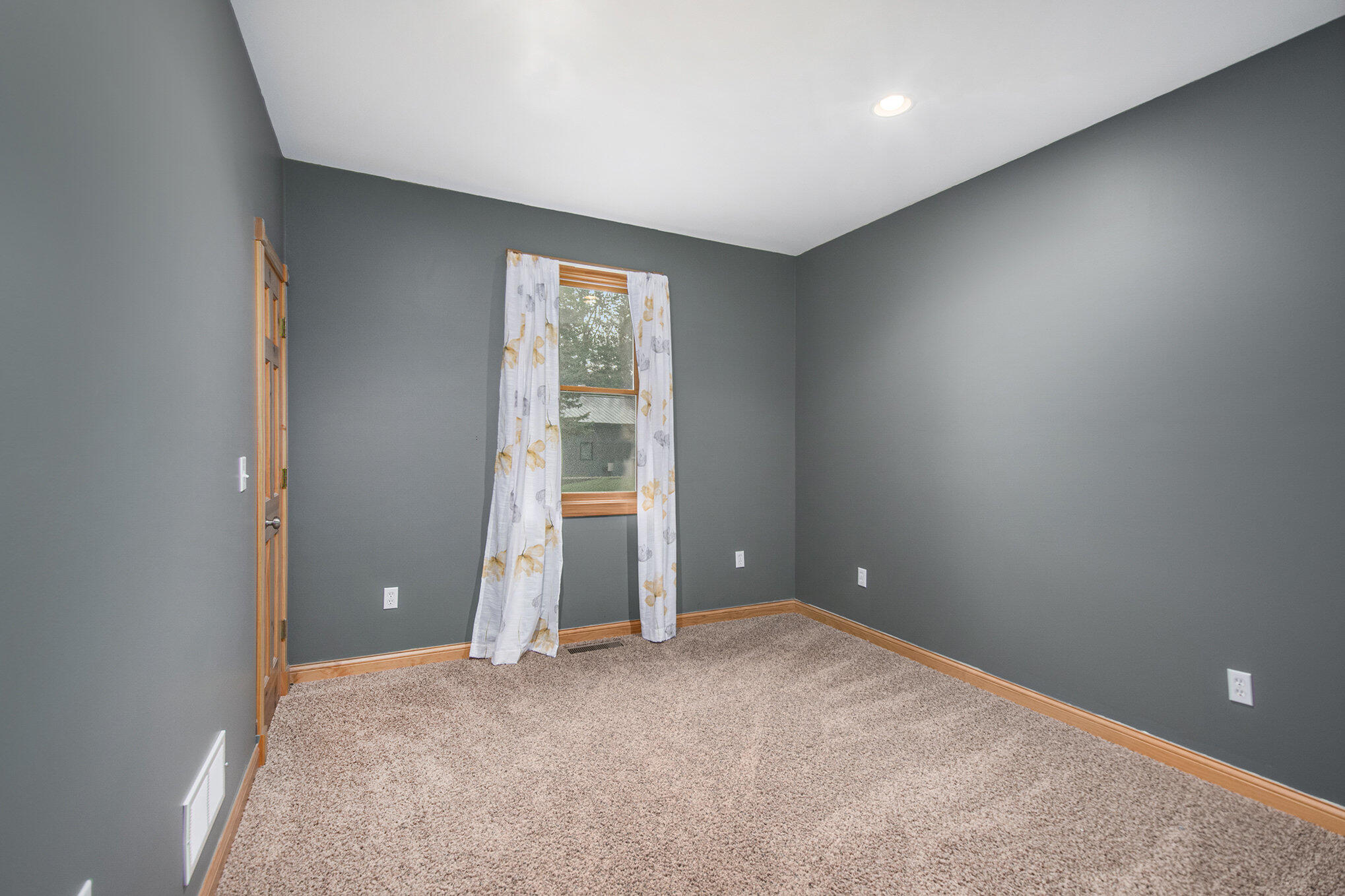 9485 Ingleside Road
