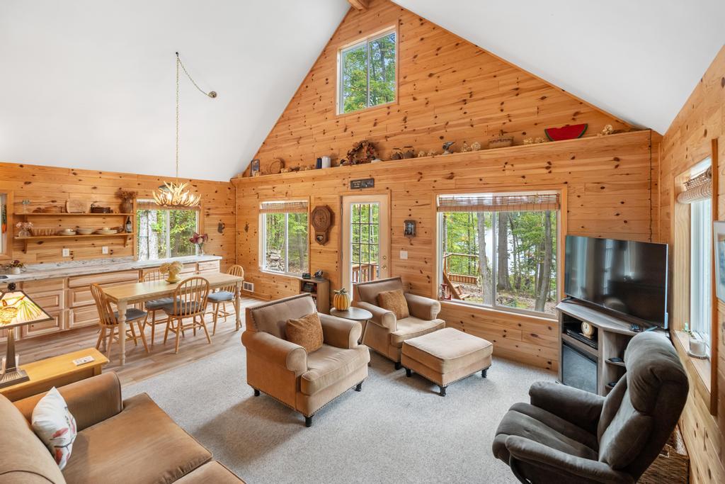 9837 Crawford Lane