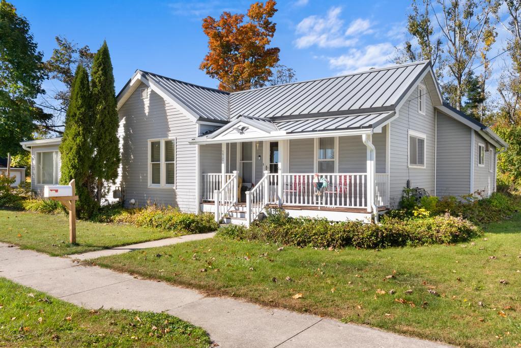 370 Young Street, Cheboygan