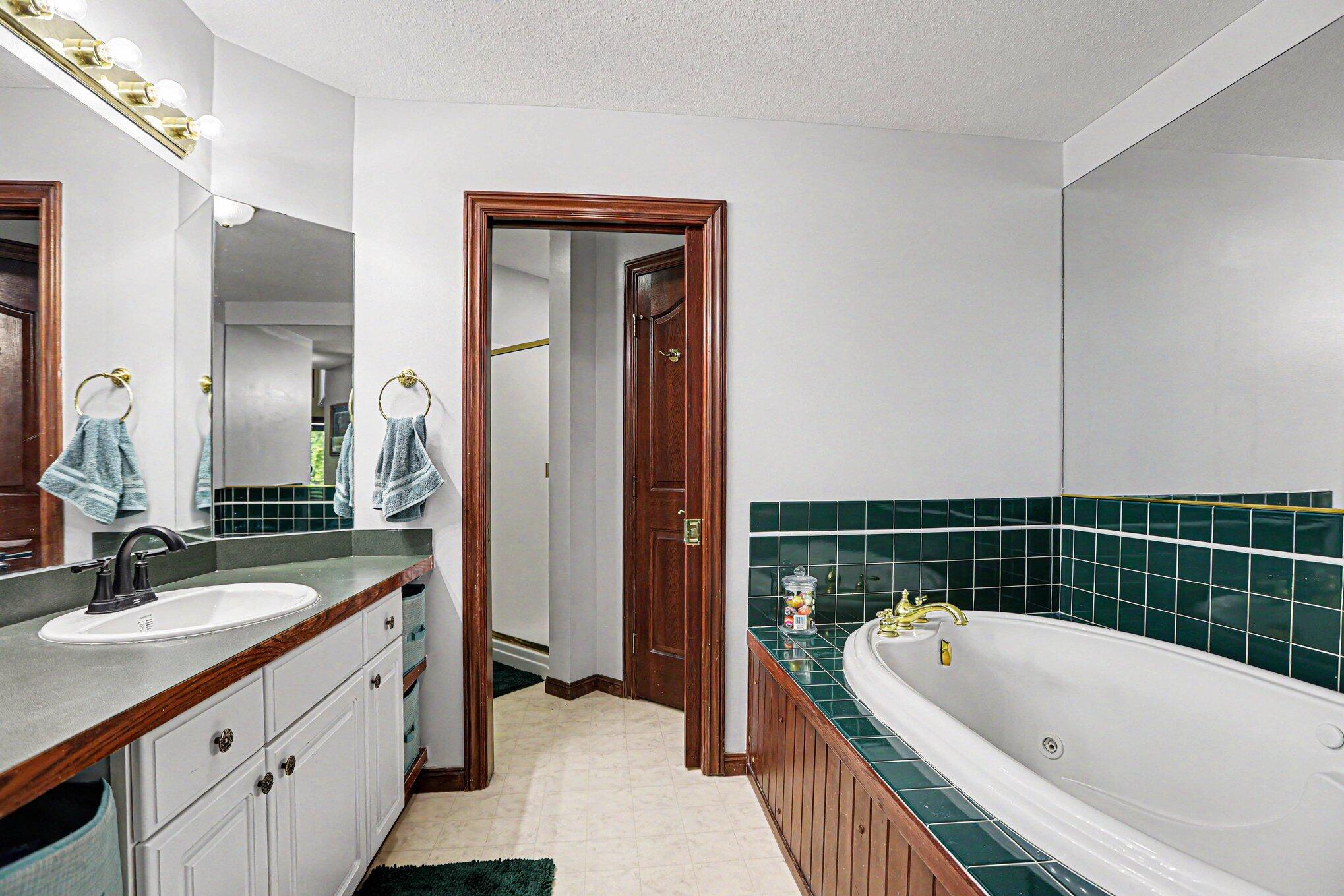 4350 Fazio Drive, 5 - C