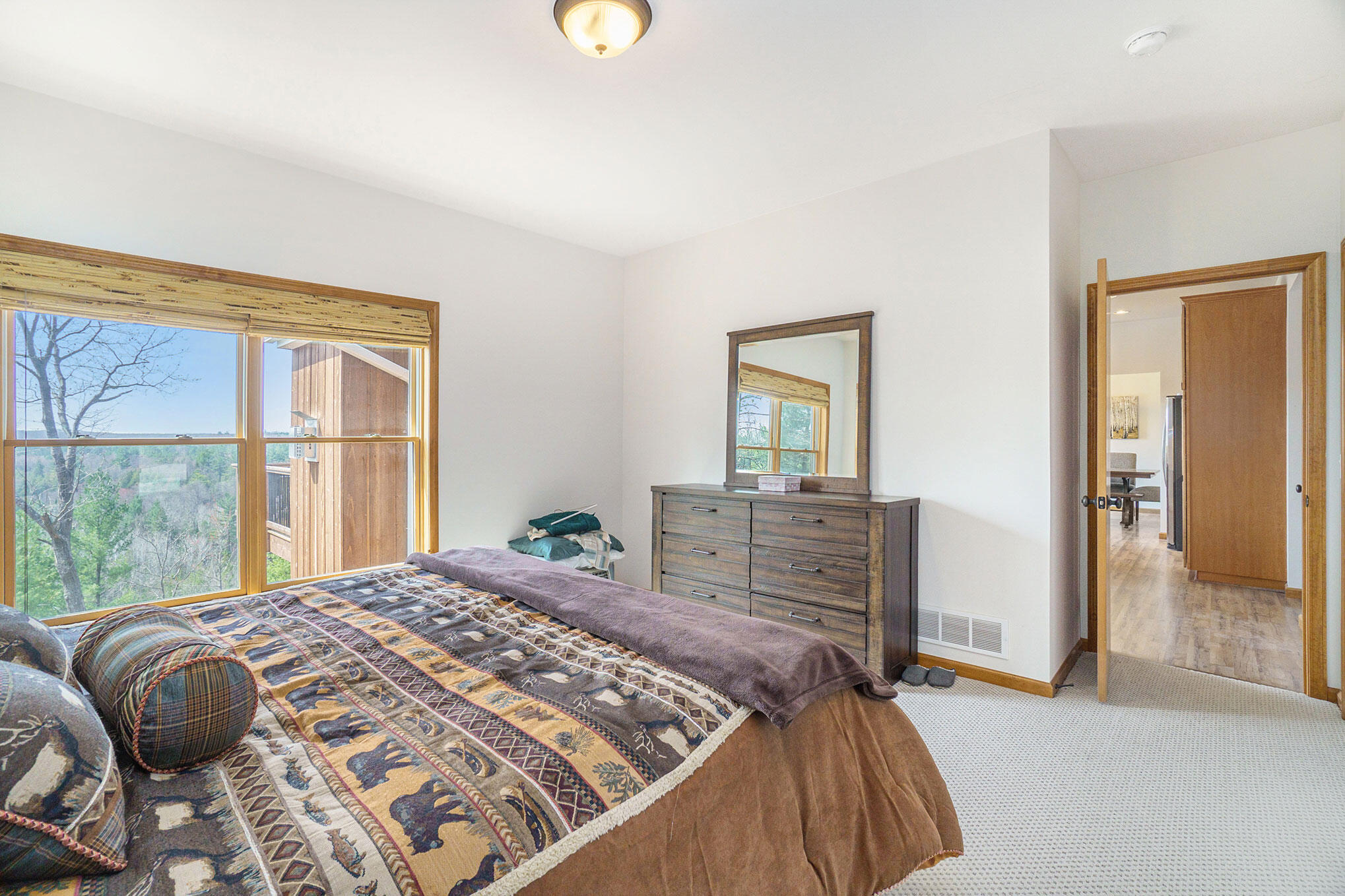 8453/8455 White Road