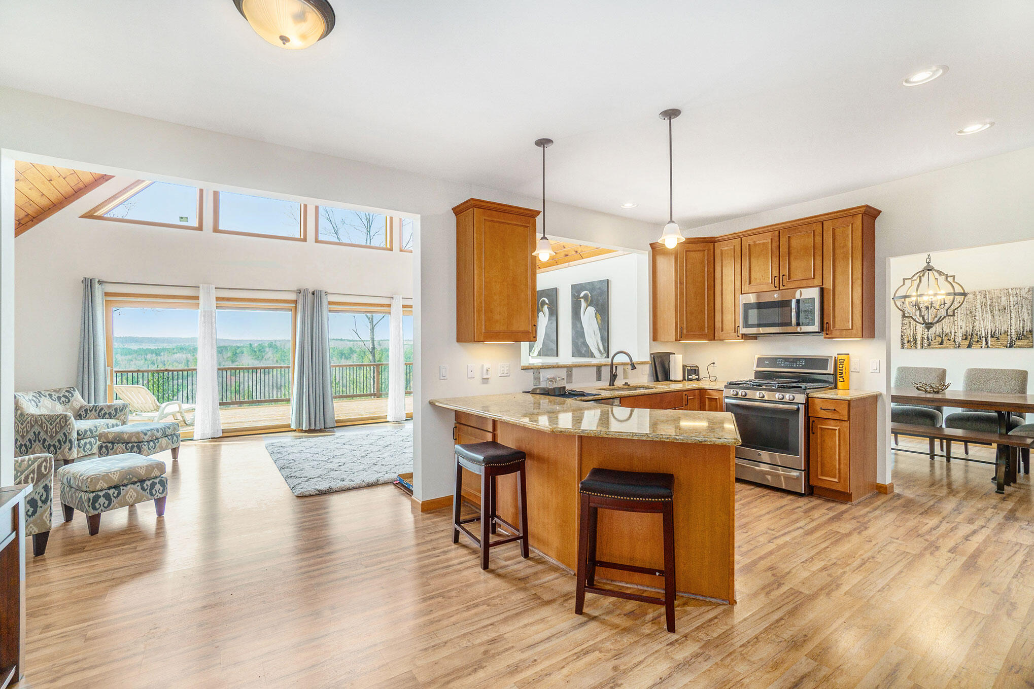 8453/8455 White Road