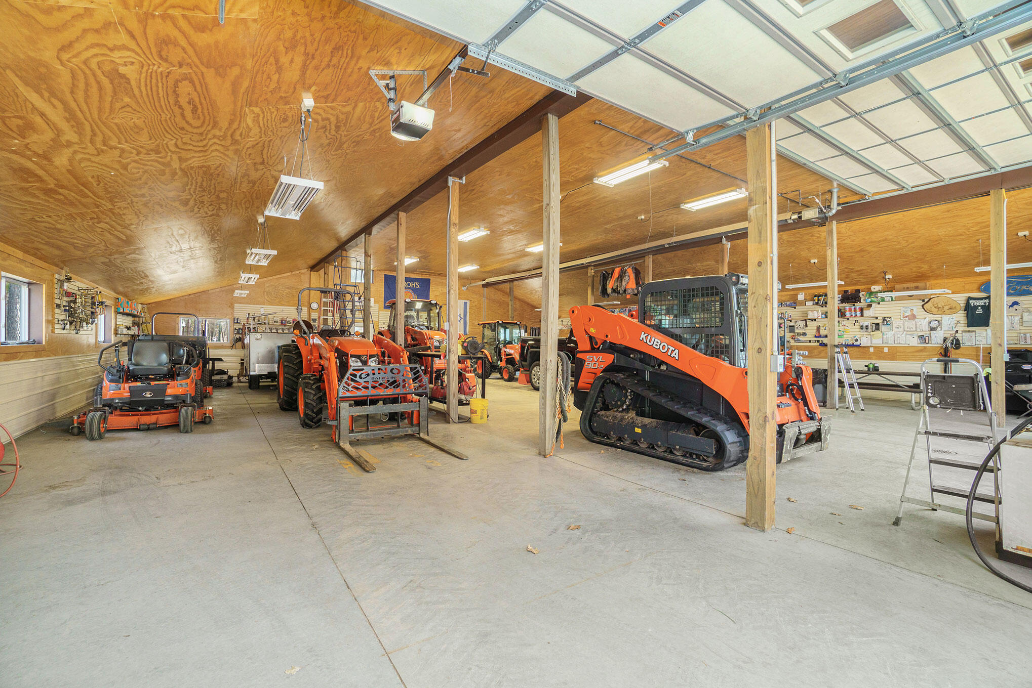 8453/8455 White Road