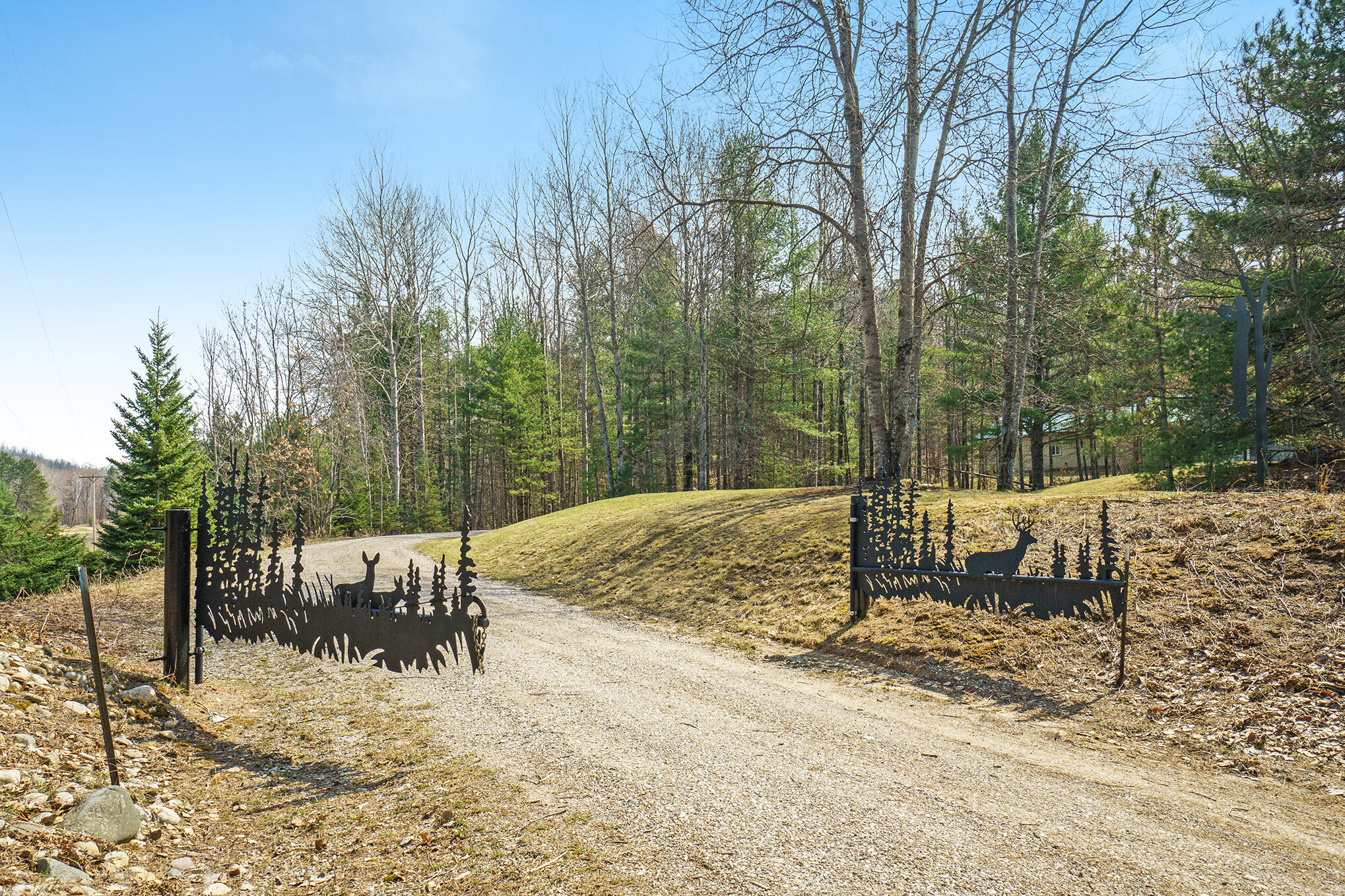 8453/8455 White Road