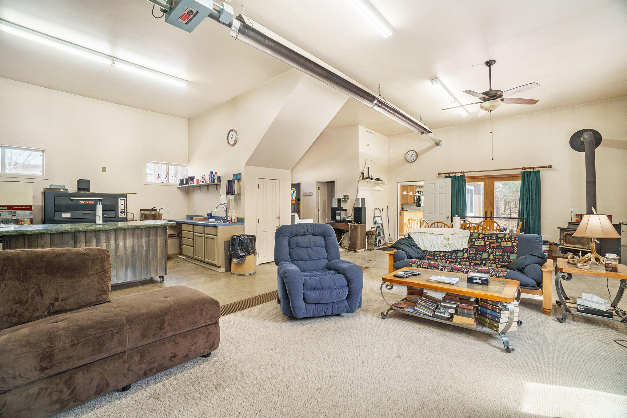 8453/8455 White Road