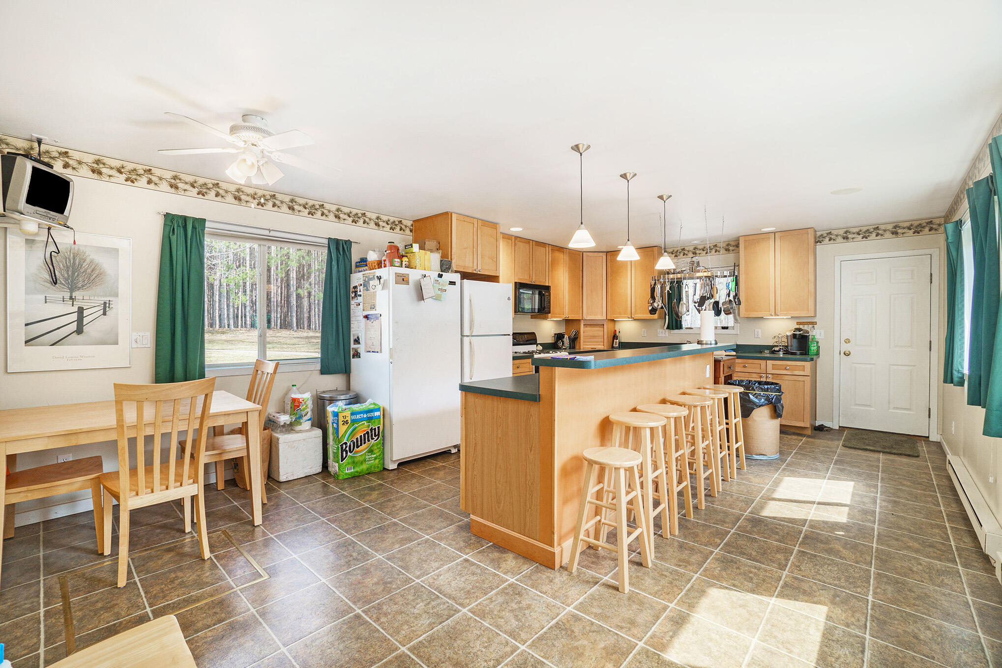 8453/8455 White Road