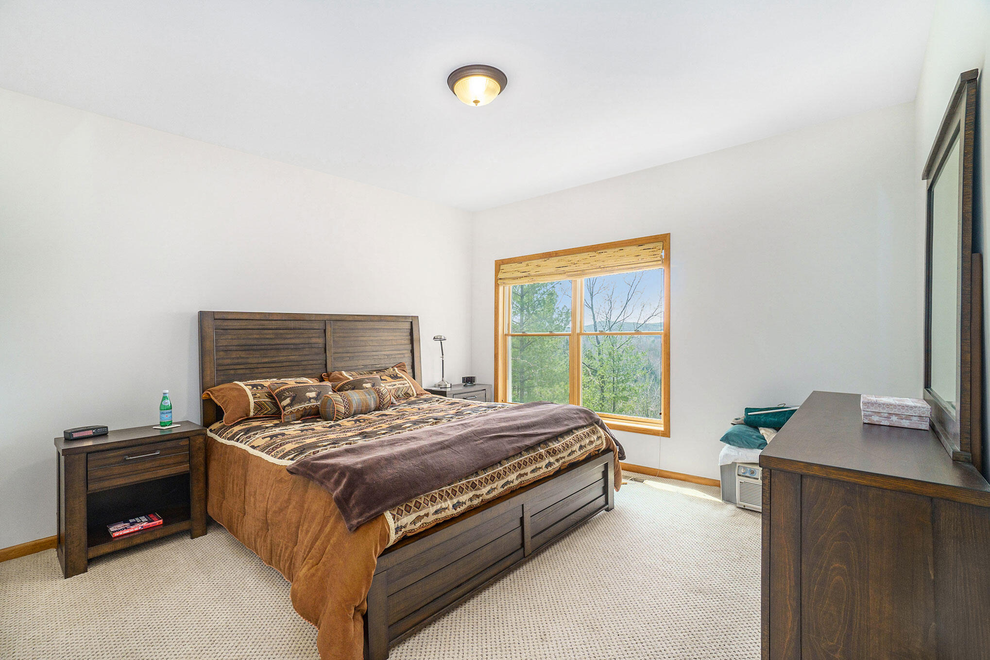 8453/8455 White Road