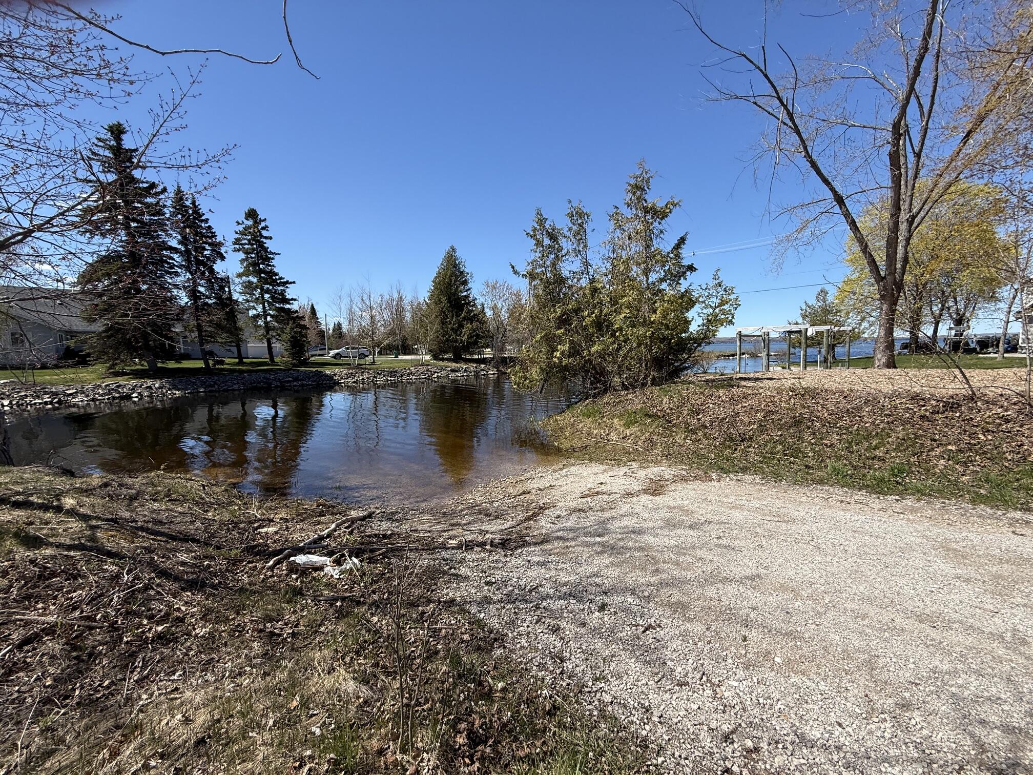 48 Sturgeon Bay Road