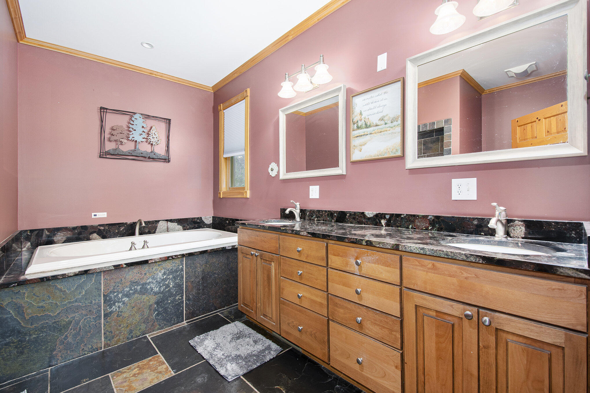 9485 Ingleside Road