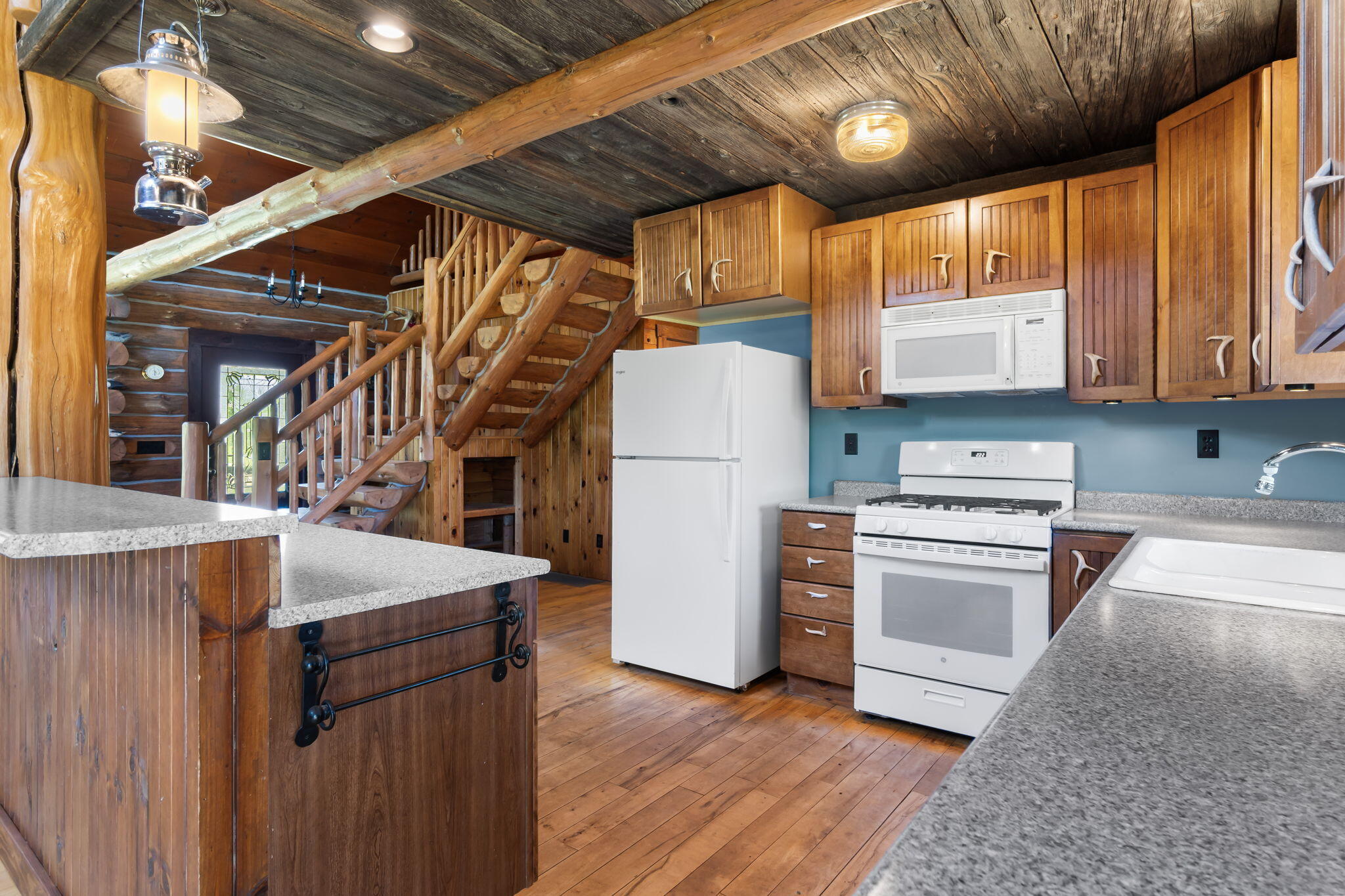 425 Maxwell Road