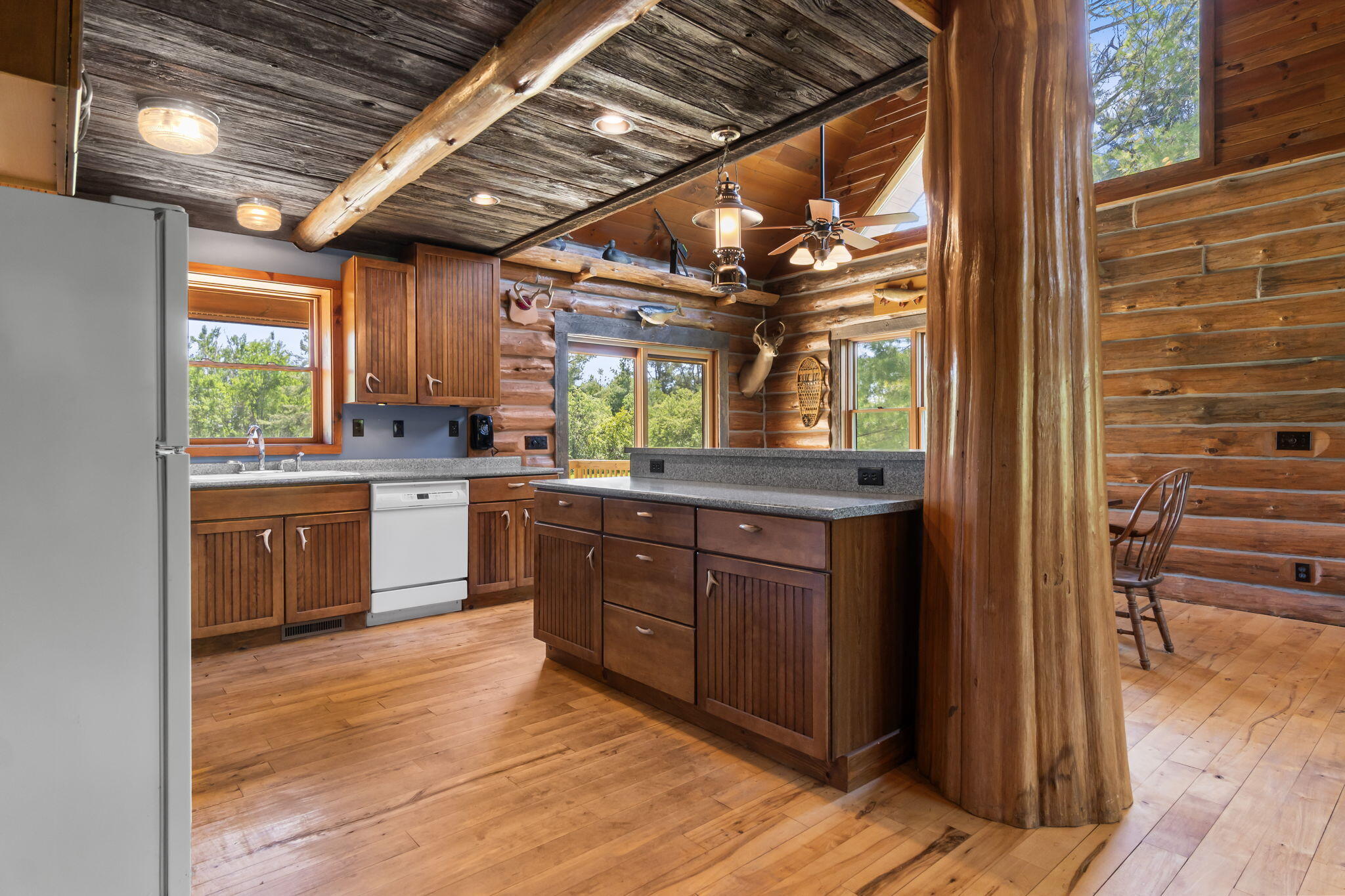 425 Maxwell Road