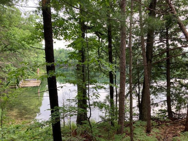11 E Lake Club Drive Drive SE, 11