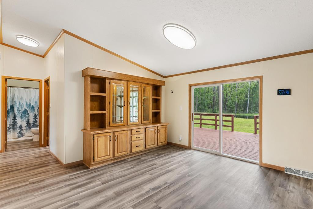 5654 Little Canada Road