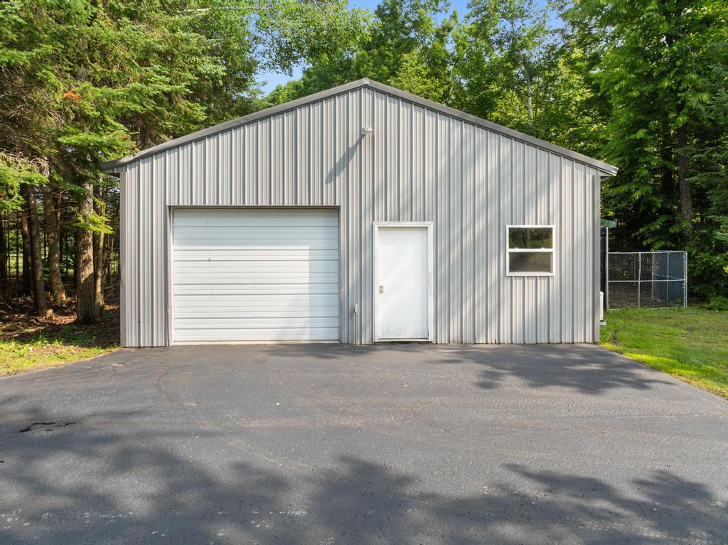 5654 Little Canada Road