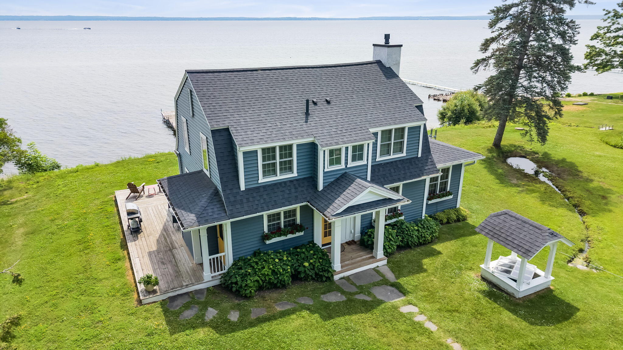 6452 N Silver Beach Road