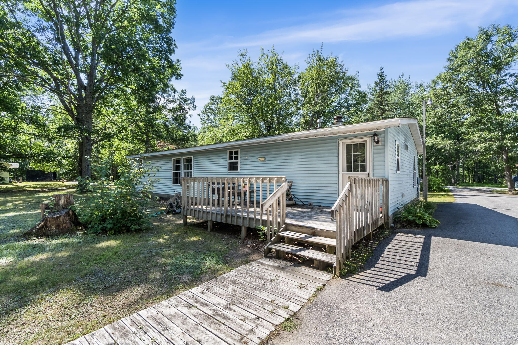 4735 Forest Trail