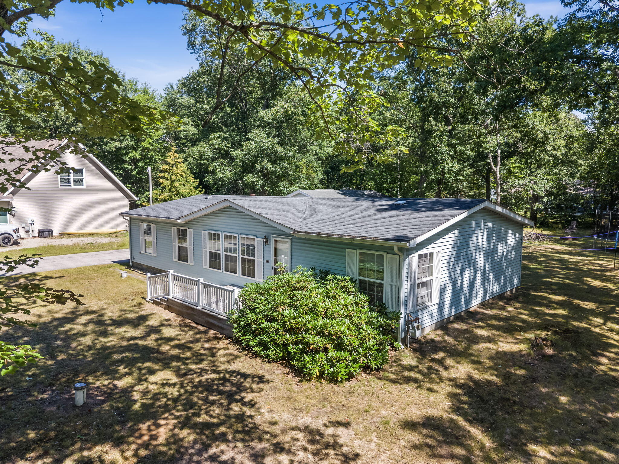 4735 Forest Trail