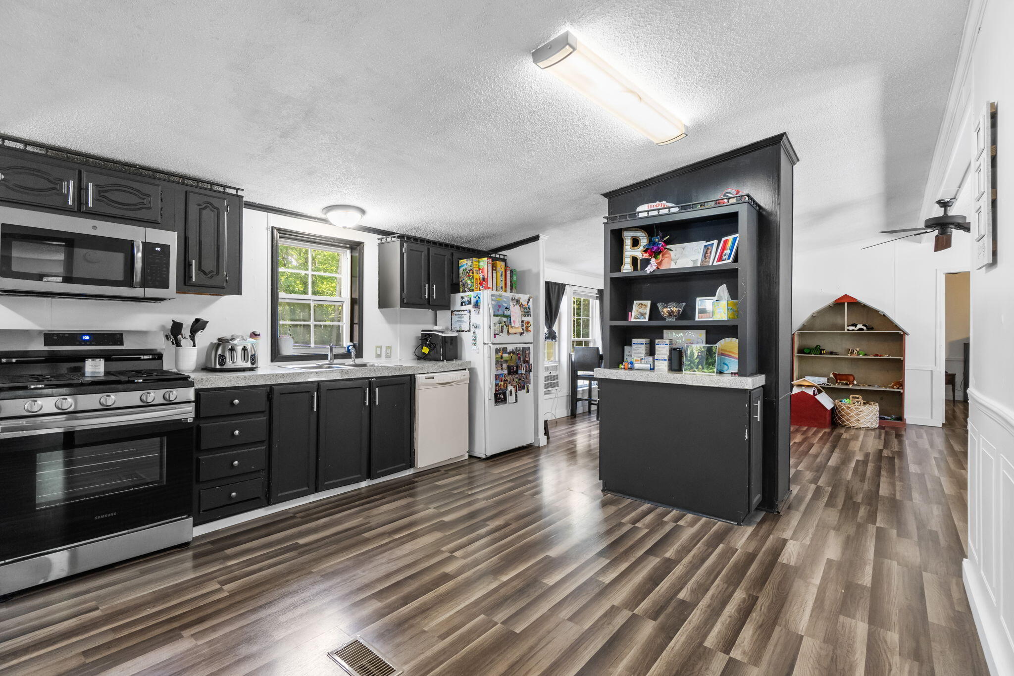 4735 Forest Trail