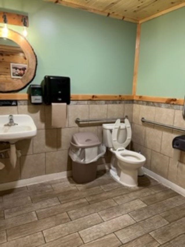 1208 N US 31 Highway