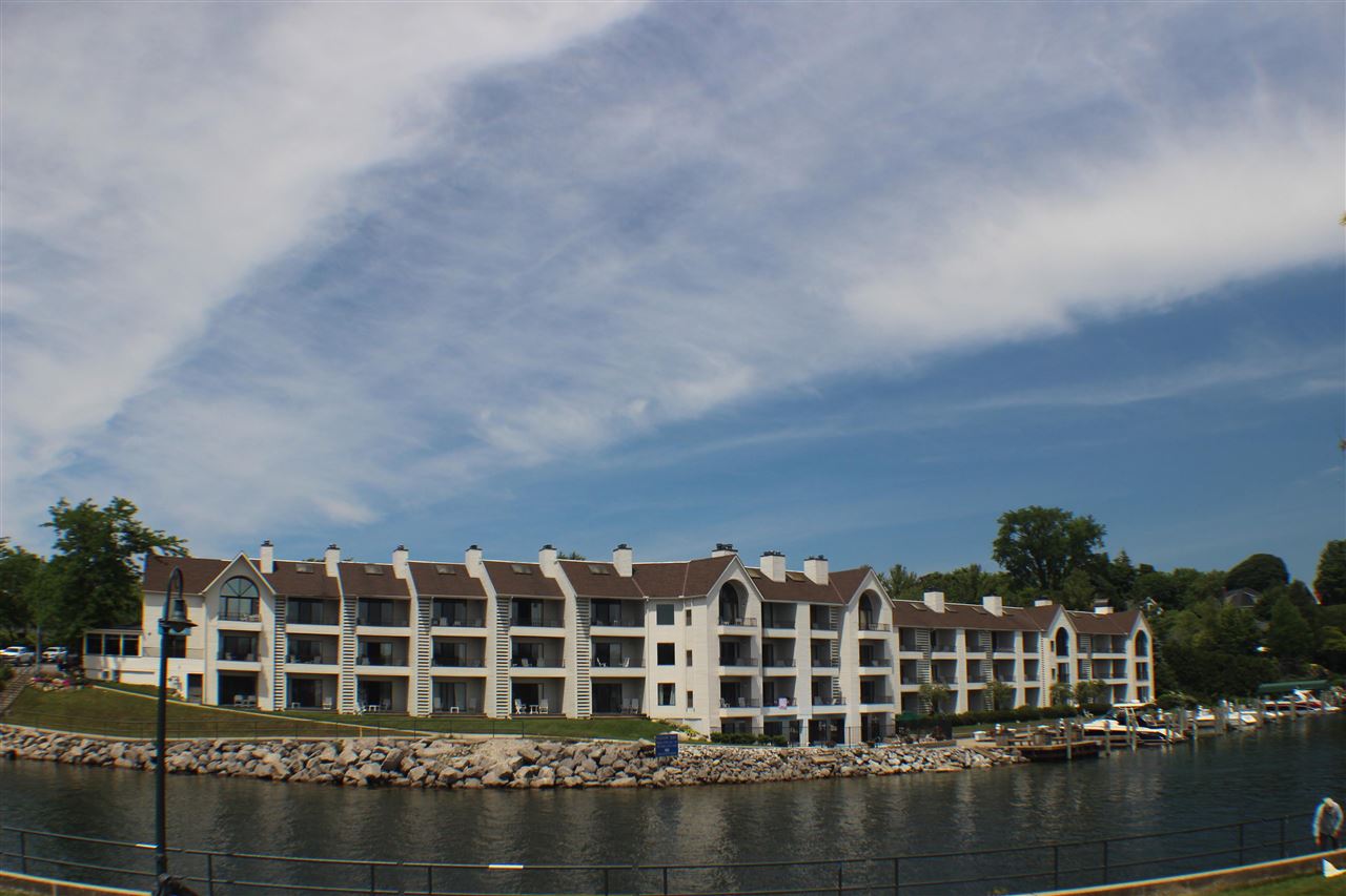 100 Michigan Avenue Unit: #118 B
