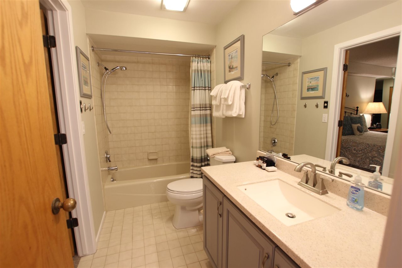 100 Michigan Avenue Unit: #118 B