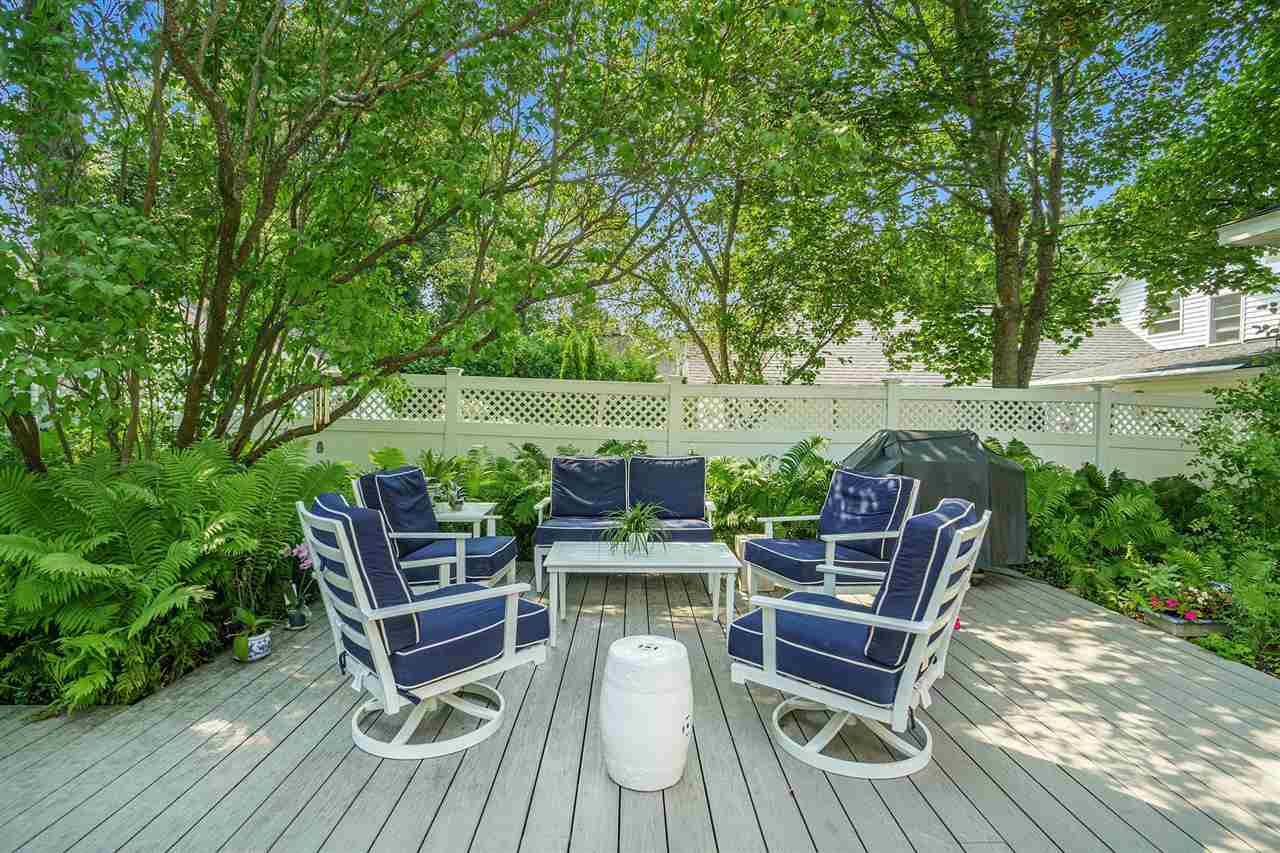 345 W Third St