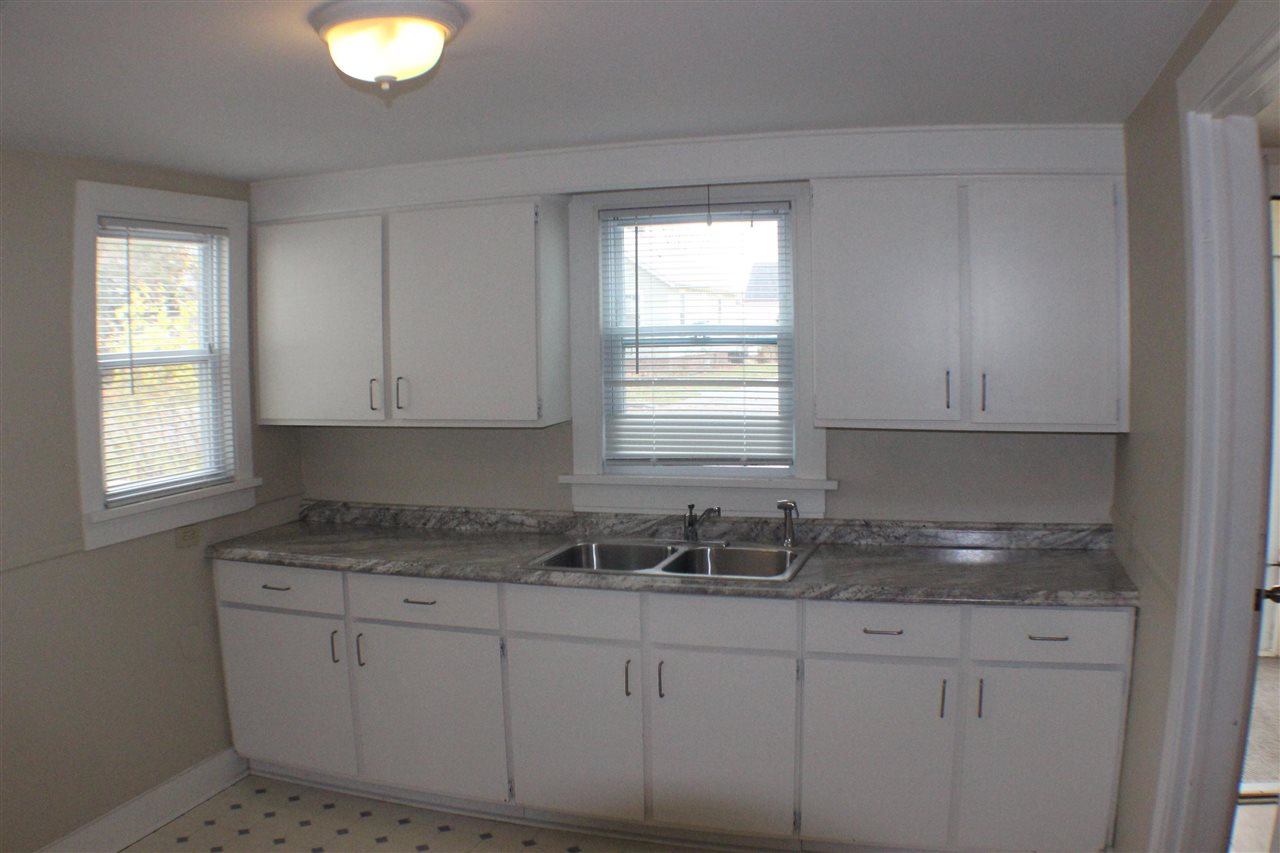 211 W Upright Avenue