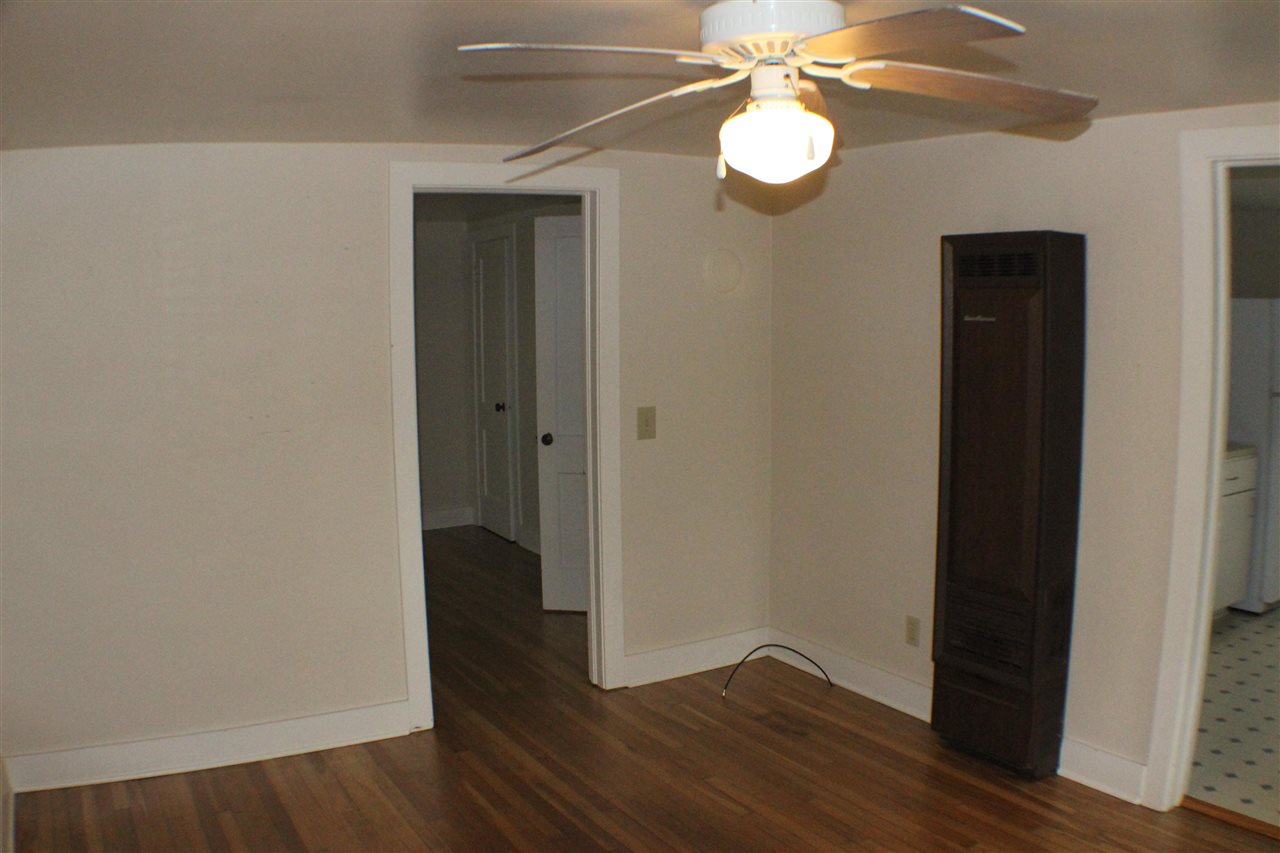 211 W Upright Avenue