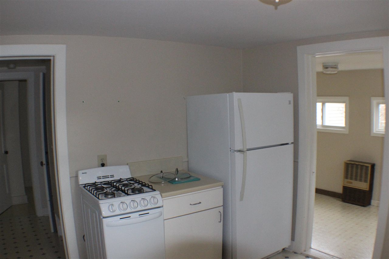 211 W Upright Avenue
