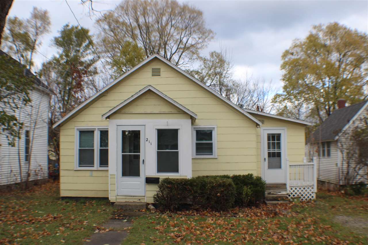 211 W Upright Avenue