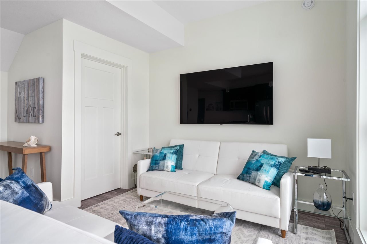 3656 Road Unit: 5