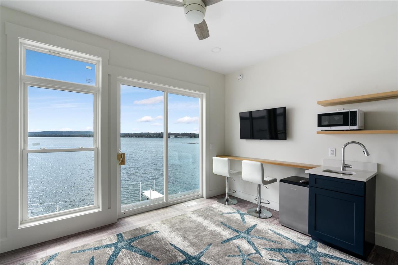 3656 Road Unit: 5