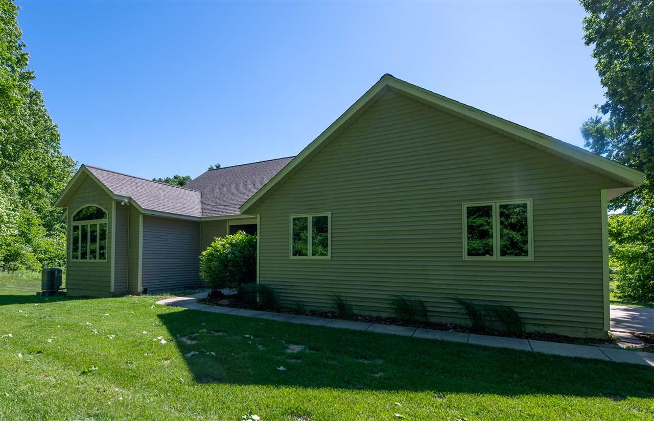 5508 S Waterman Road