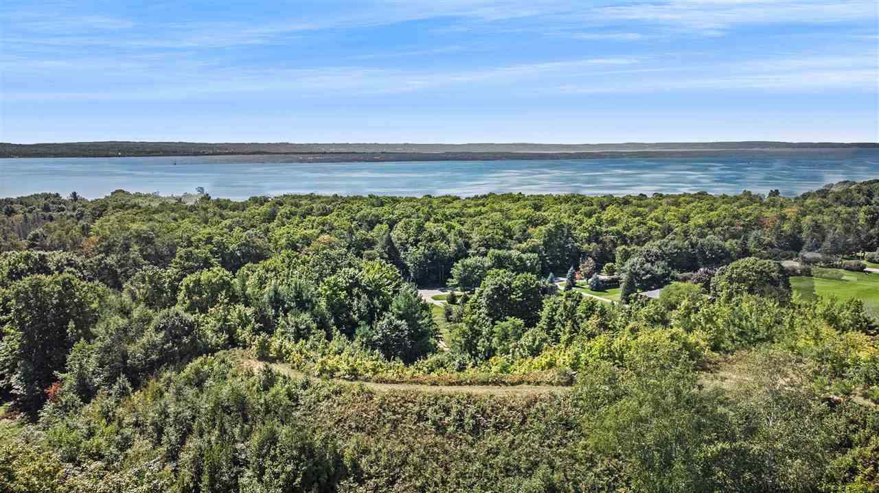 8050 Broken Ridge East