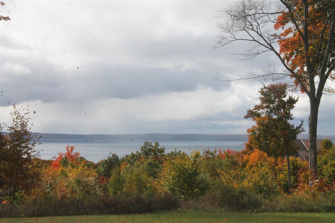 8050 Broken Ridge East