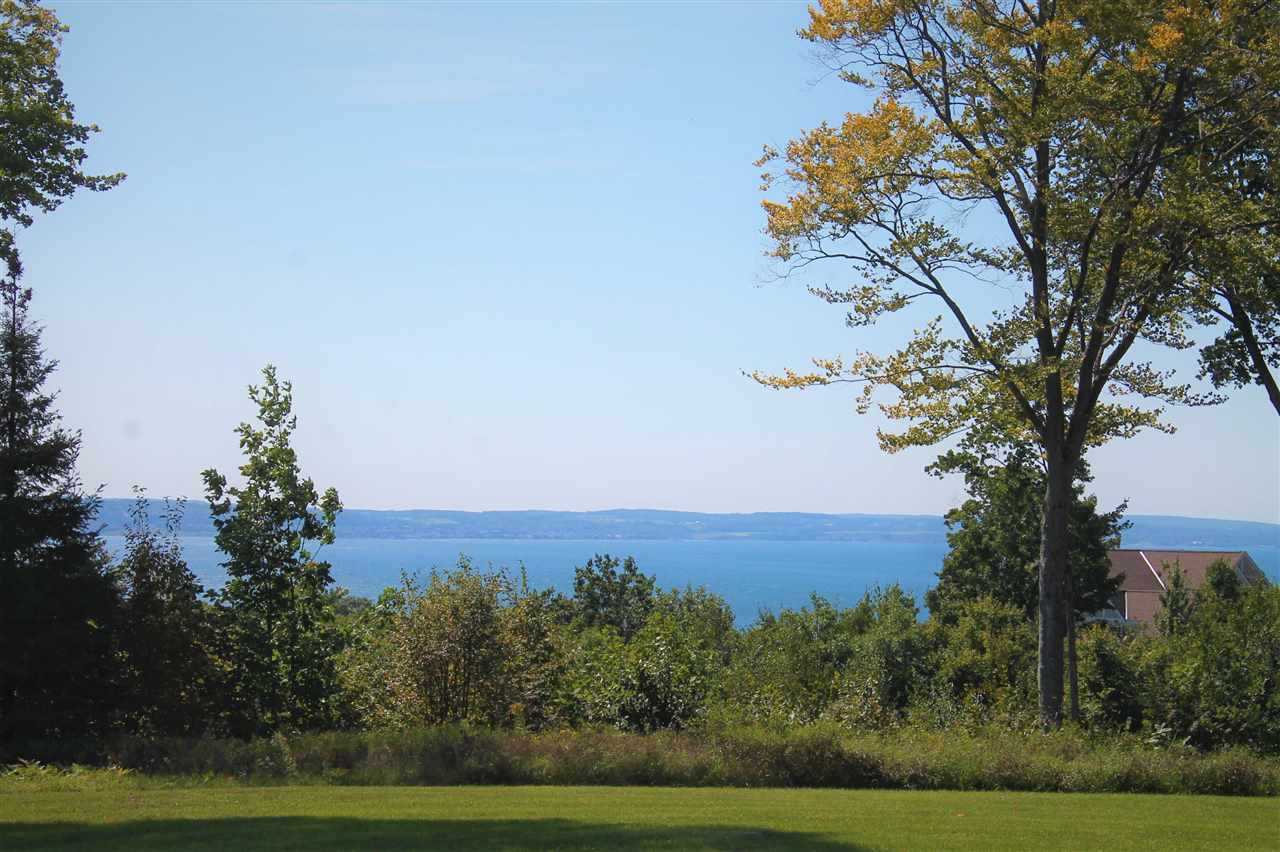 8050 Broken Ridge East